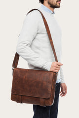 Logan Messenger Cognac