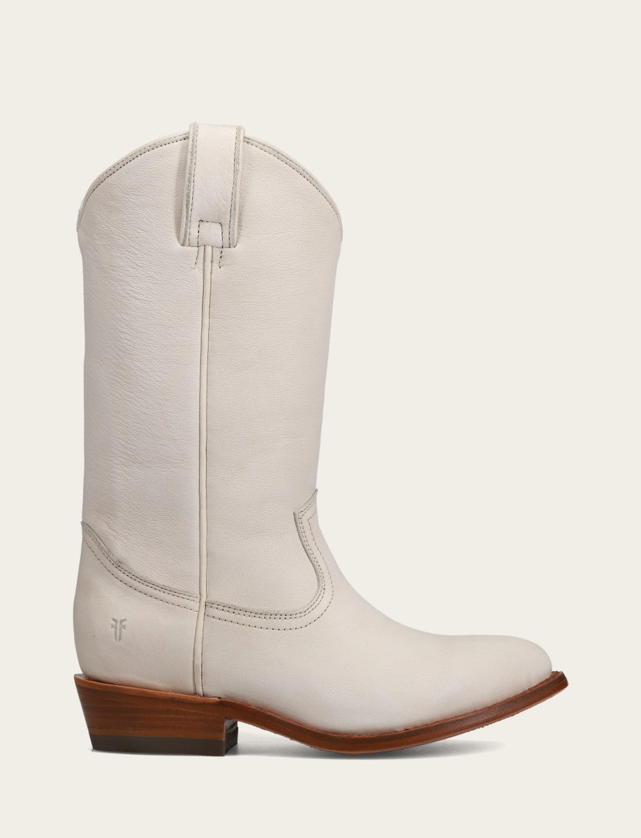 Billy Pull On Boot White