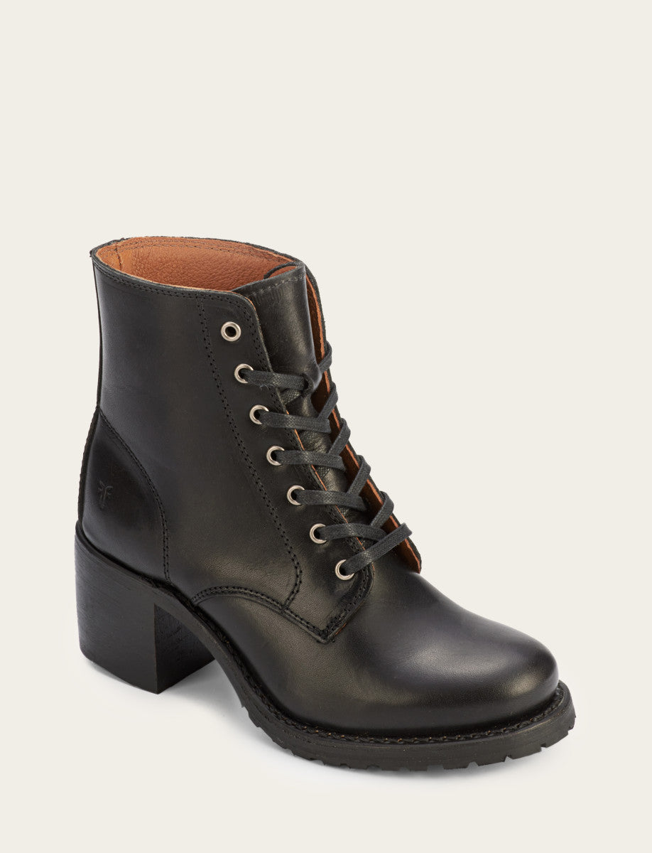 Women's Black Sabrina 6G Lace Up Boots Black
