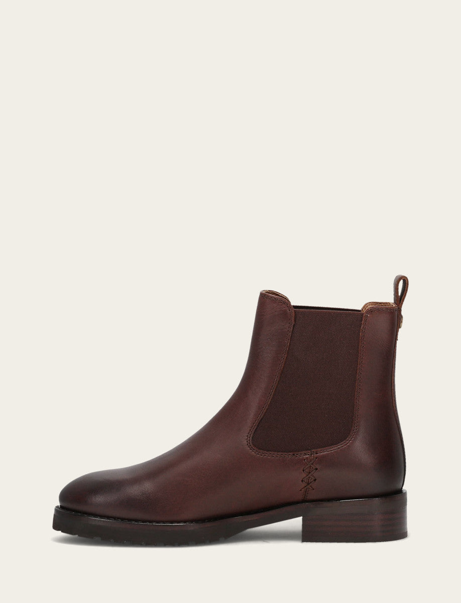 Women's Brown Melissa Lug Chelsea Boot Brown