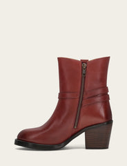 Women's Cranberry Rylee Belted Inside Zip Boot Cranberry