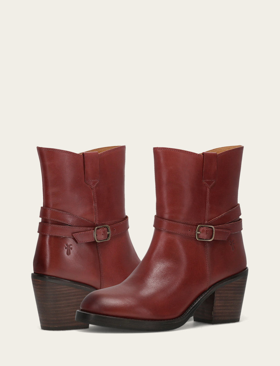 Women's Cranberry Rylee Belted Inside Zip Boot Cranberry