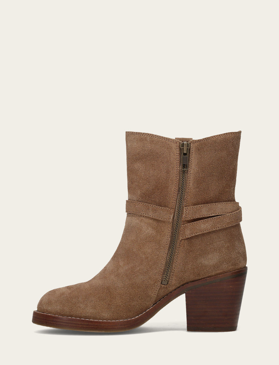 Women's Mushroom Rylee Belted Inside Zip Boot Mushroom