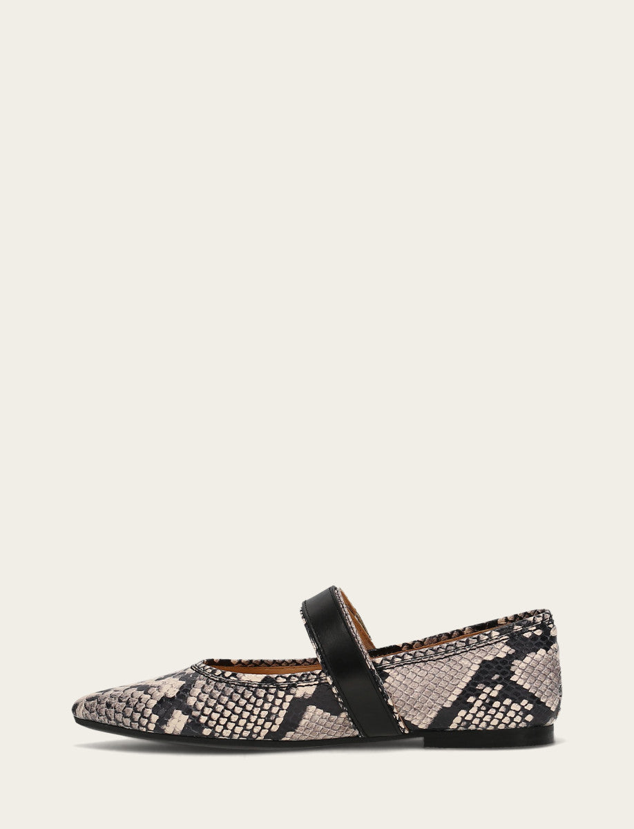 Women's Ecmu Heather Buckle Mary Jane Shoe Ecmu