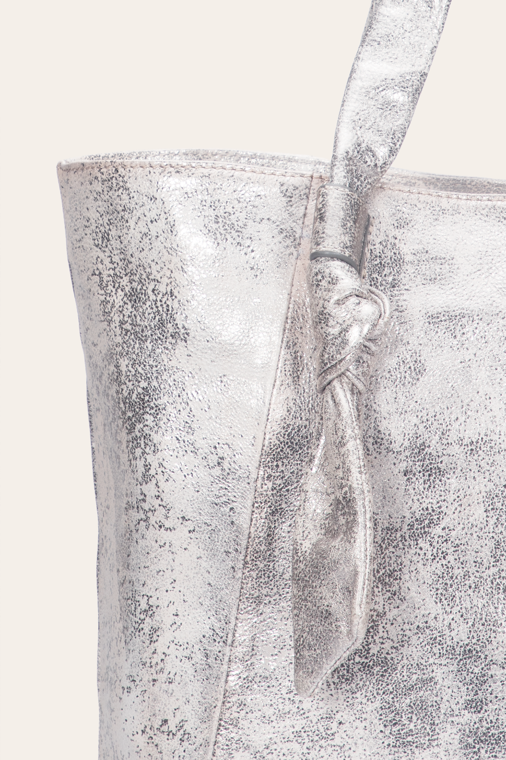 Women's Nora Knotted Tote Bag Cream Metallic