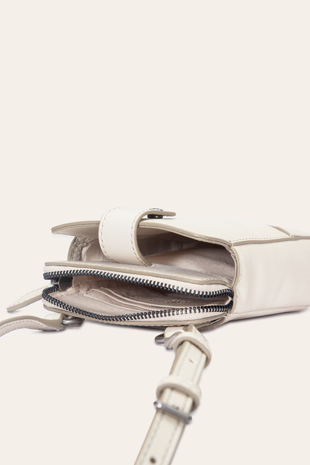 Melissa Oat Phone Crossbody Oat