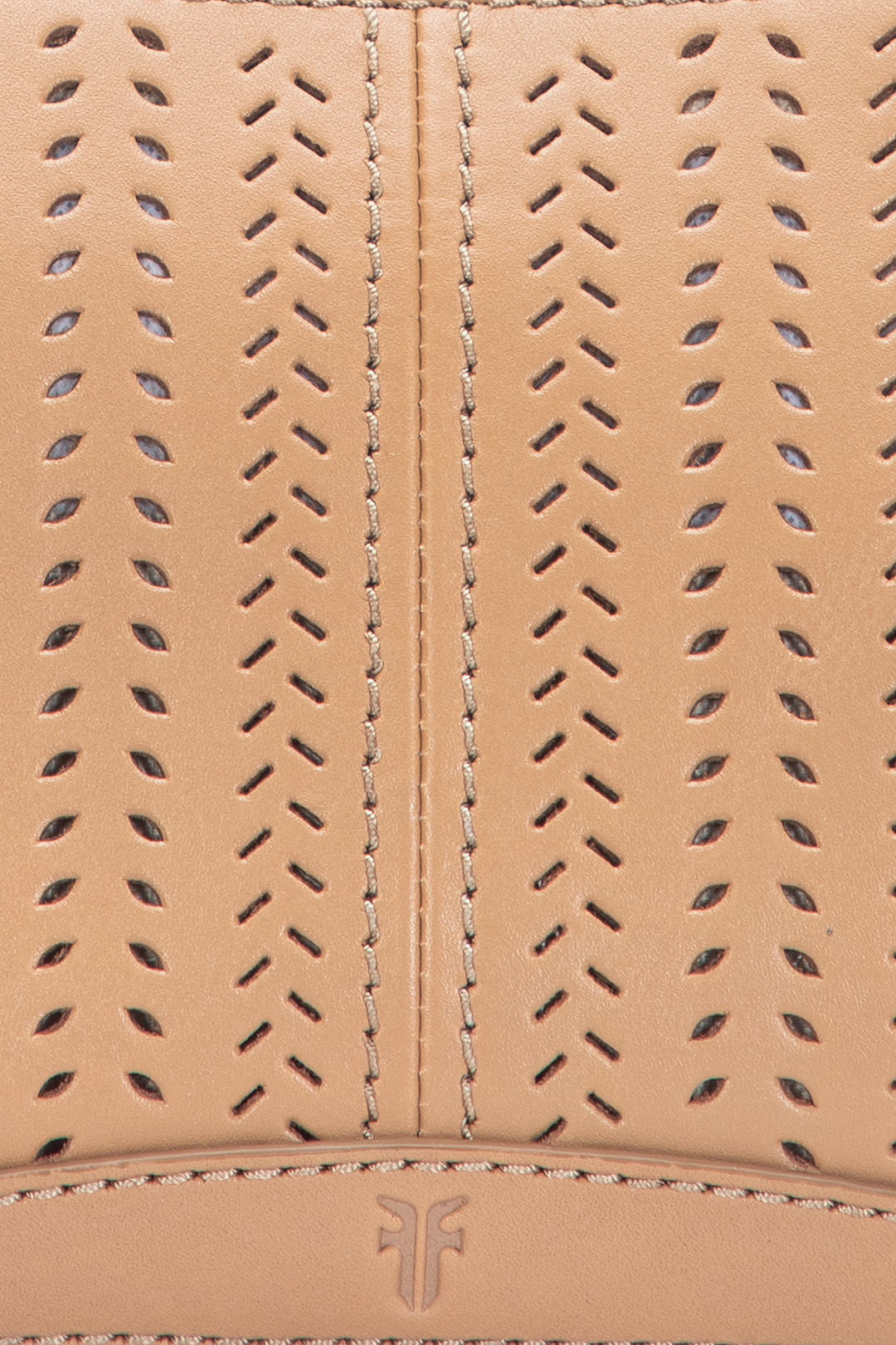 Stella Baguette in Beige Beige