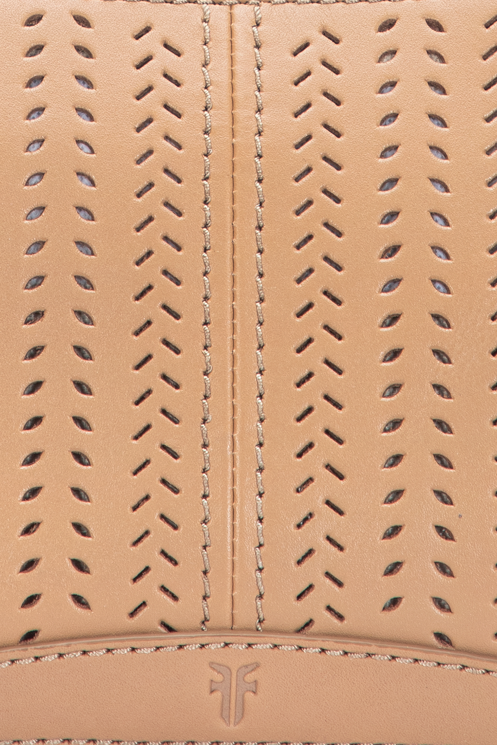 Stella Baguette in Beige Beige