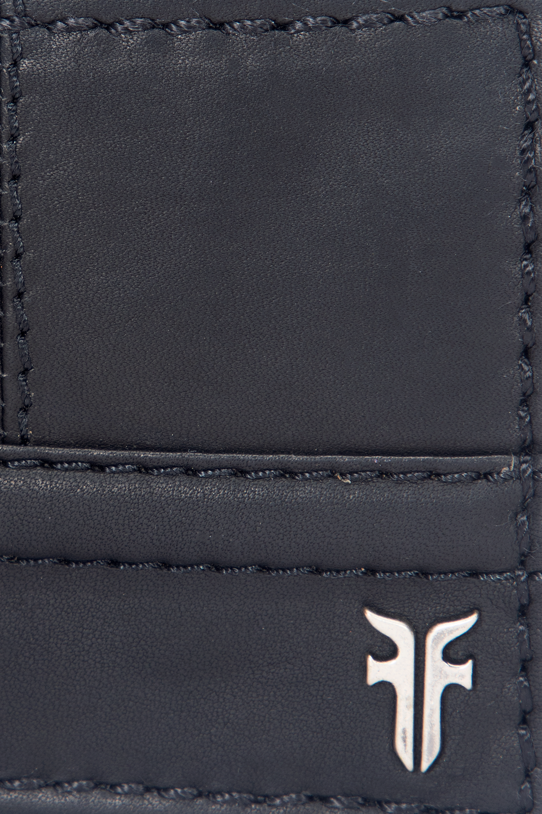 Nash Black Bifold With Foldout Cc Black